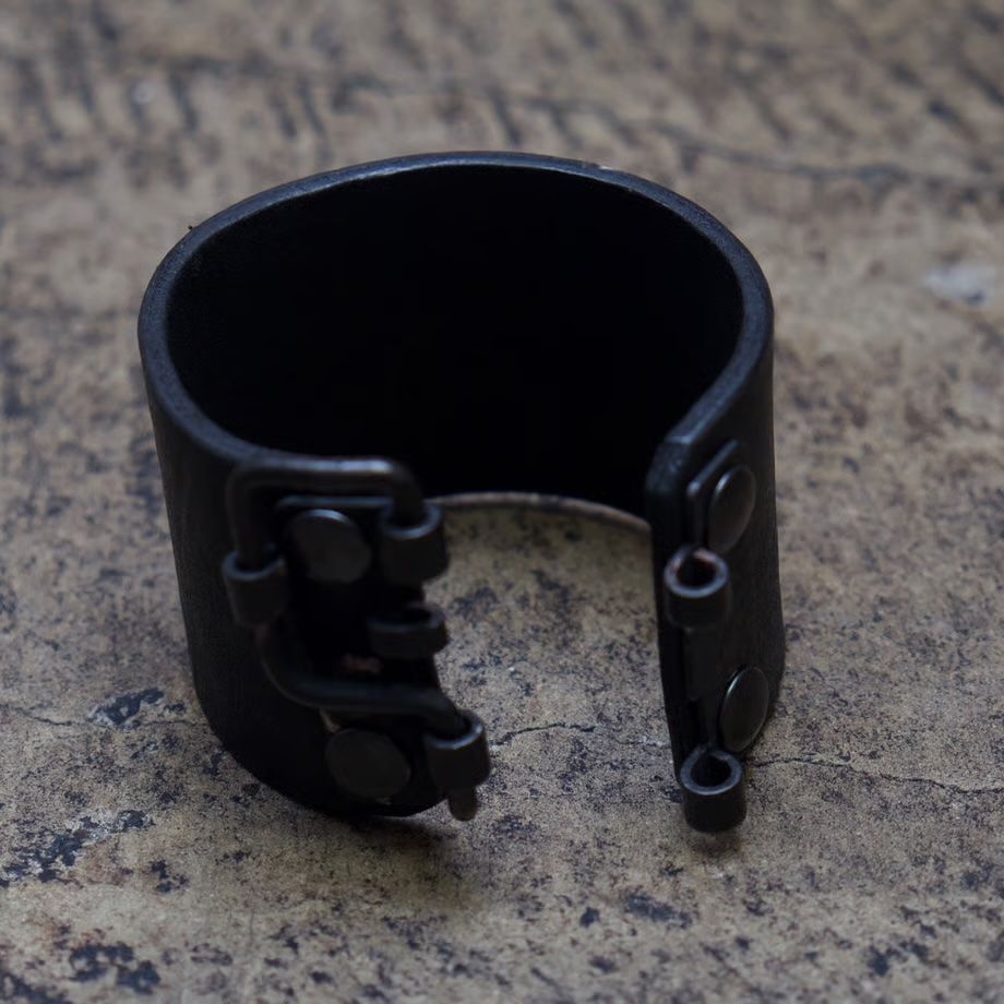 【お取り寄せ注文可能】Lock Bangle
