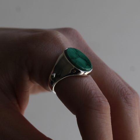 【残り一点】Signet Oval Ring XL(MALACHITE)