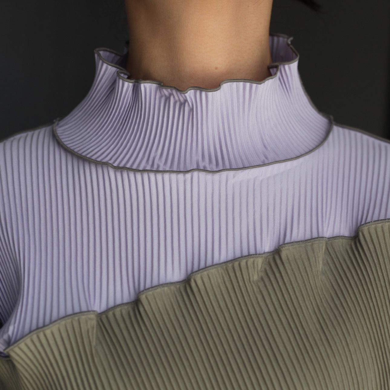 【残り一点】Spiral Wave Long Sleeve Dress High Neck Type