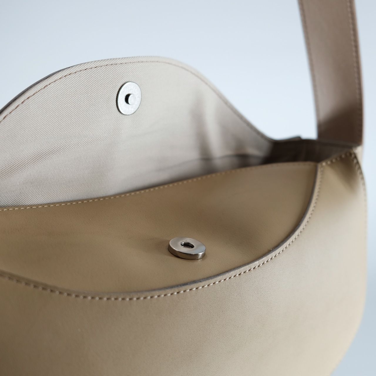 【再販売通知受付可能】Dachs Shoulder