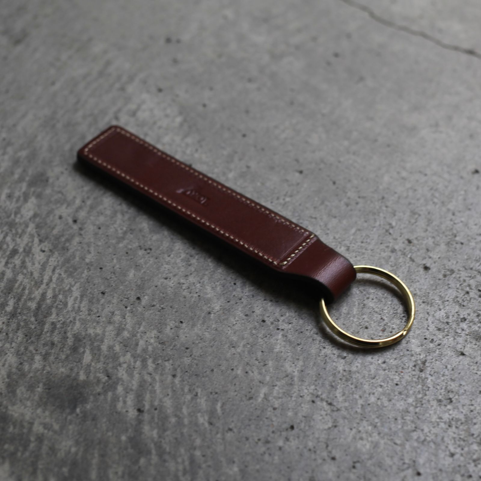 【残りわずか】Large Plain Stitched Key Fobs(OAKBARK)