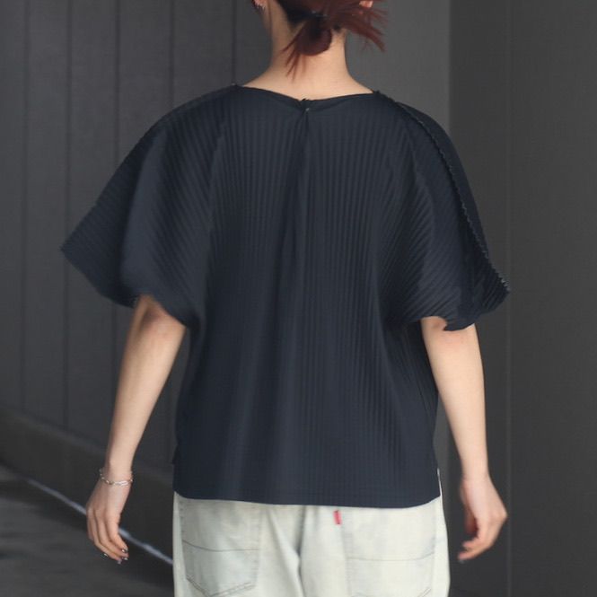 【残り一点】Big Pleats T-shirt