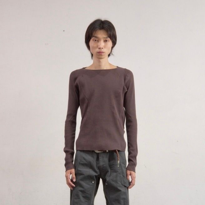 【残りわずか】Panelled Ribbed Long Sleeve T-shirt