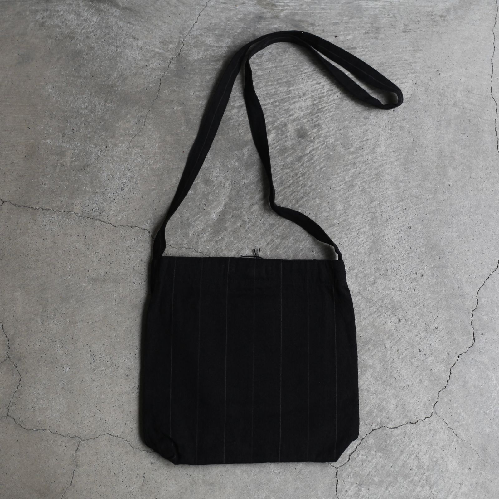 【残り一点】Researcher Bag Medium(STRIPE)