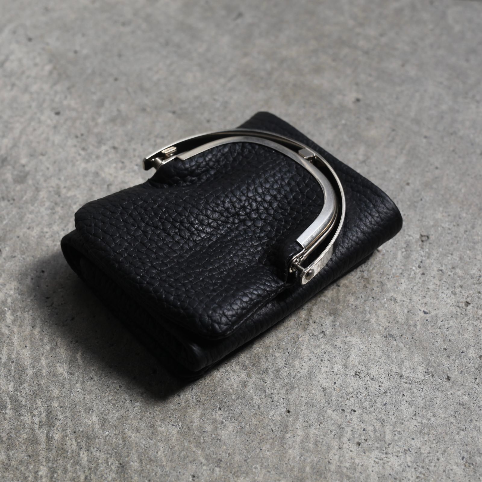 【残り一点】Frame Trifold Wallet(ODD_COW)