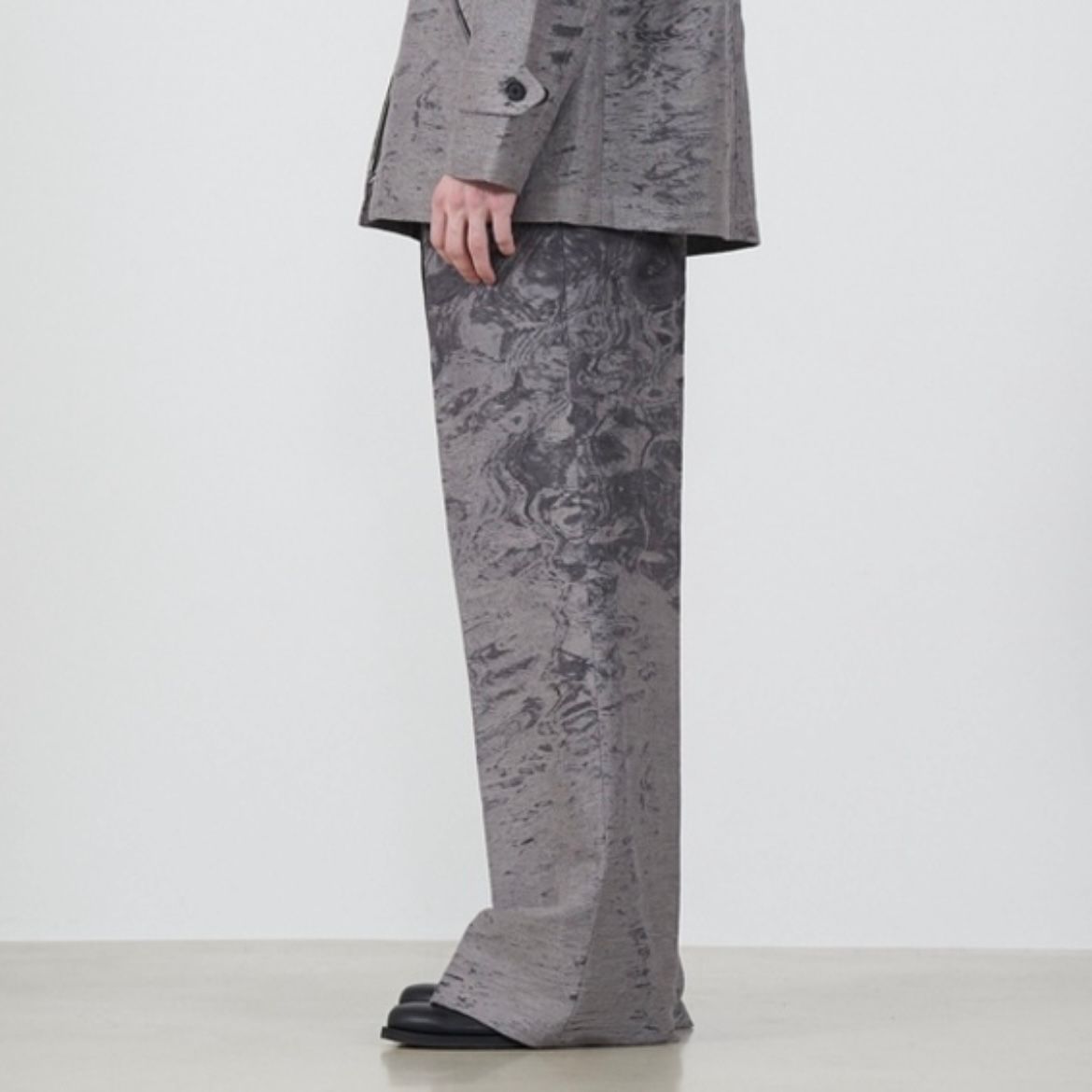 YOKE | 1TUCK WIDE TROUSERS(NAVY CHECK) | 1タックワイド