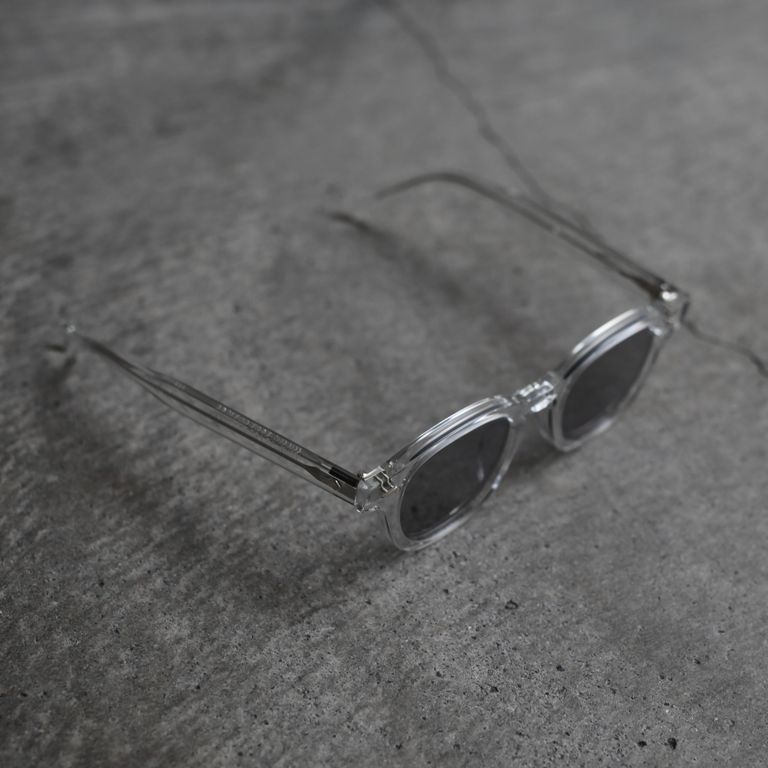 レンズ：GRAY(GR-56)