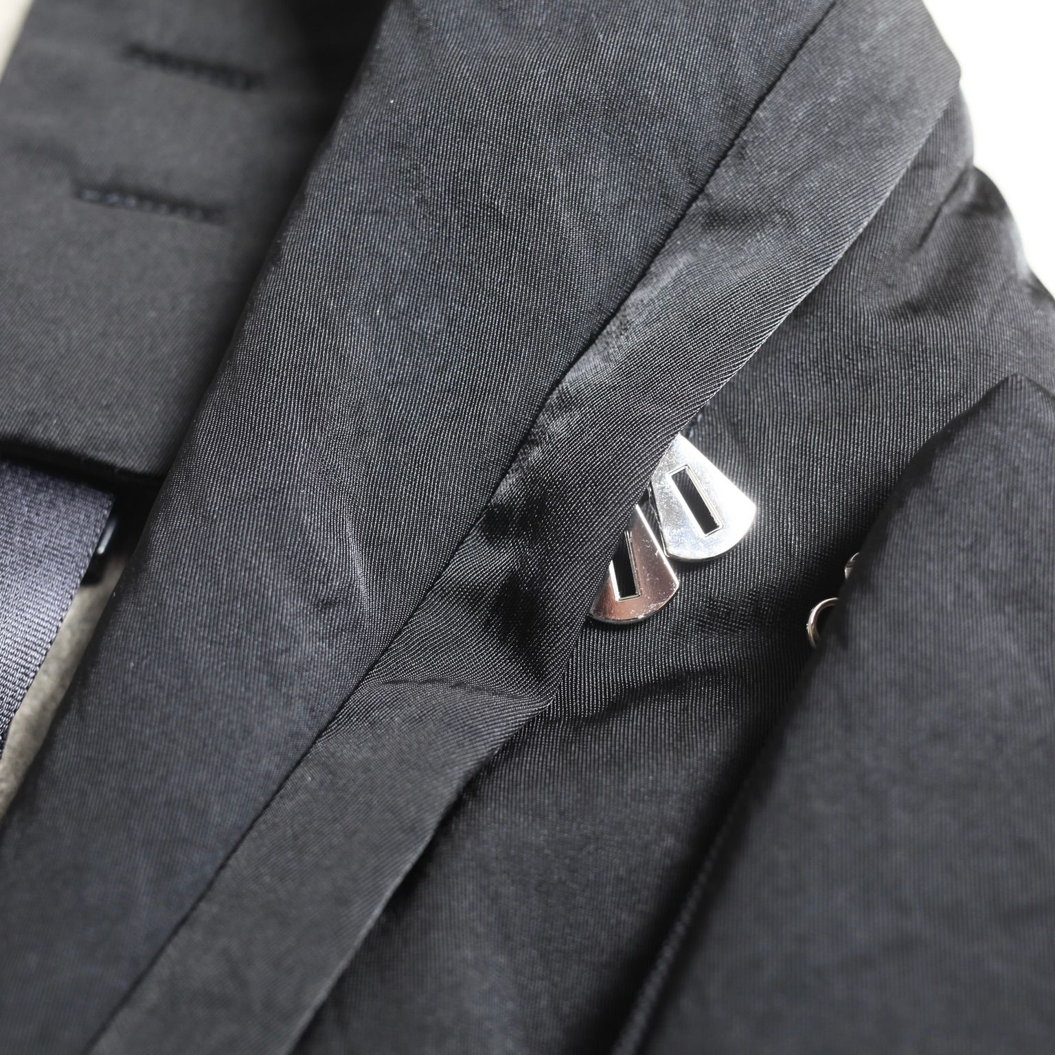 【残り一点】Annie Puffer Sling Bag(CERATO BRIGHT)