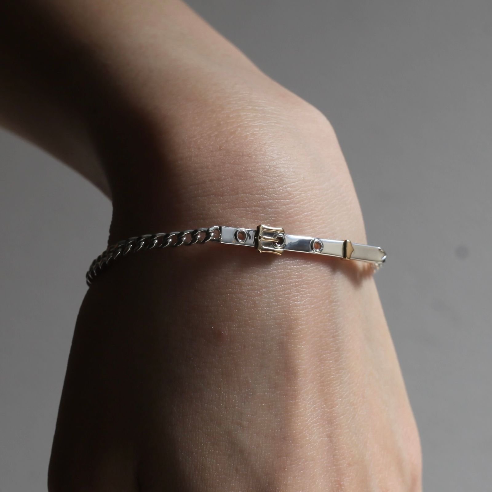 【残り一点】Victorian Shoe Buckle Plate Curb Chain Bracelet(18K POINT)