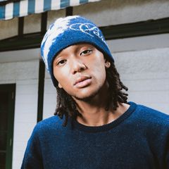 【残り一点】Angel Script Logo Beanie