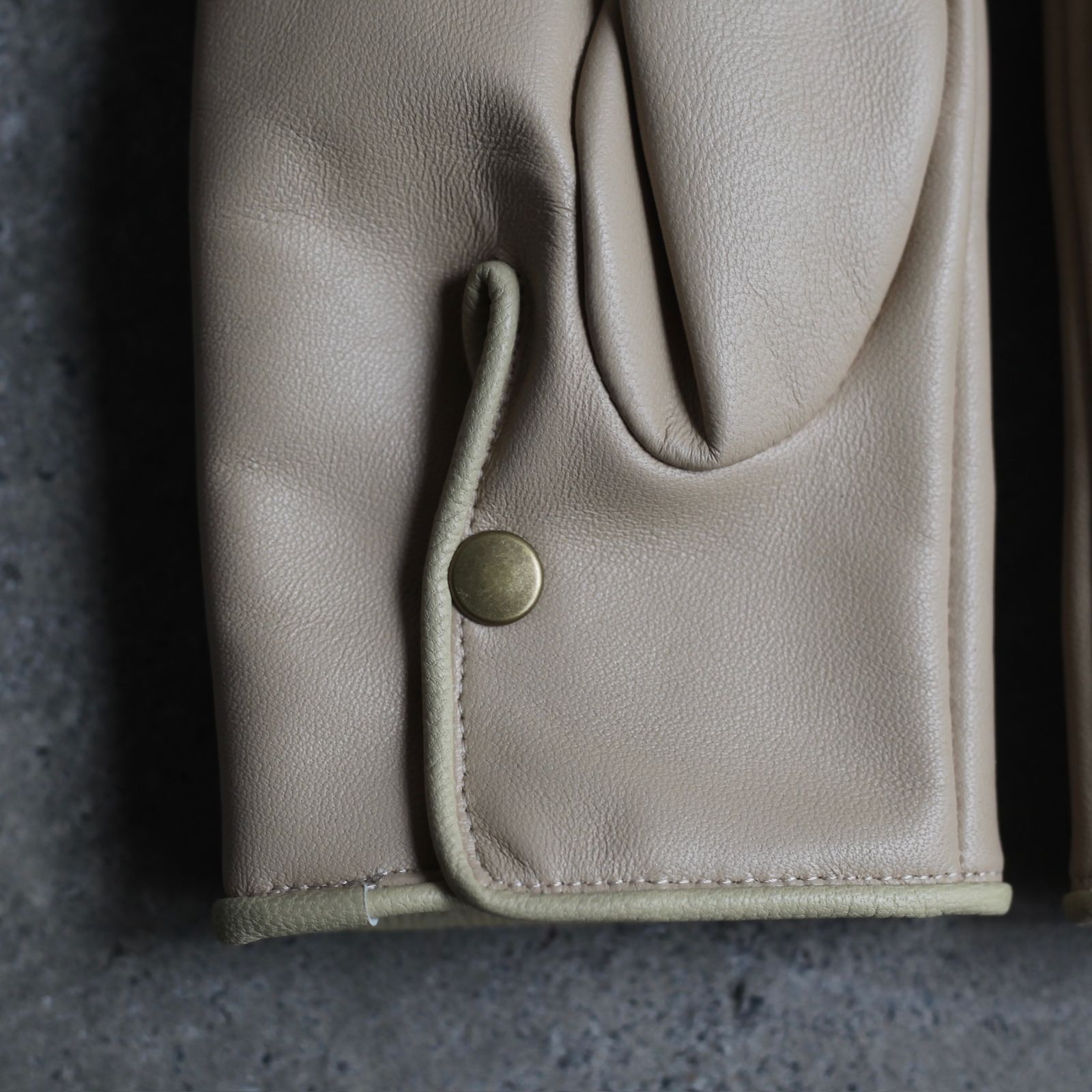 【残り一点】Dress Gloves