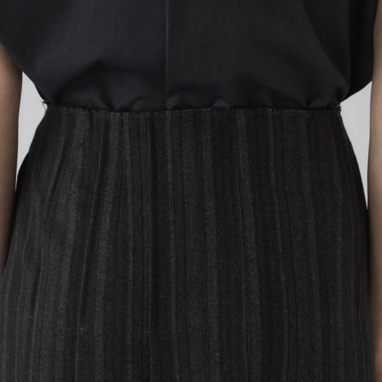 【残り一点】Cut Off Pleats SK