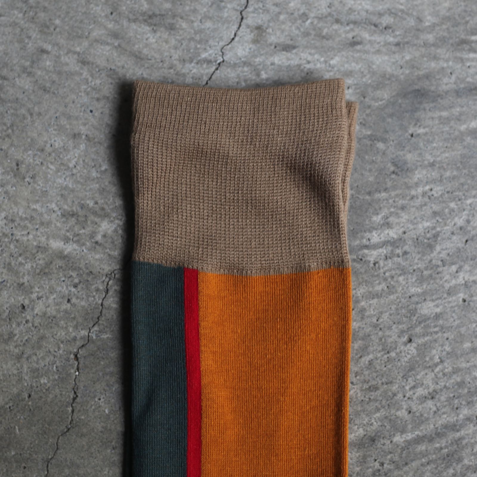 【残り一点】Center Line Socks