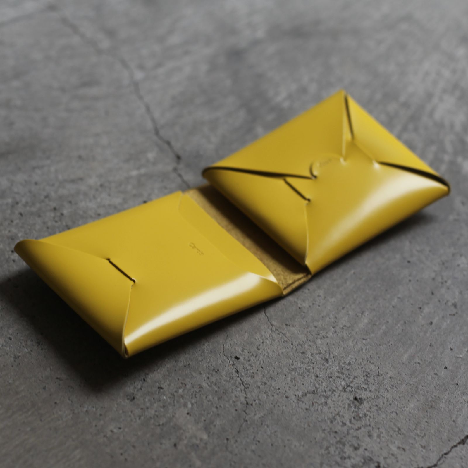 【残り一点】Seamless Short Wallet
