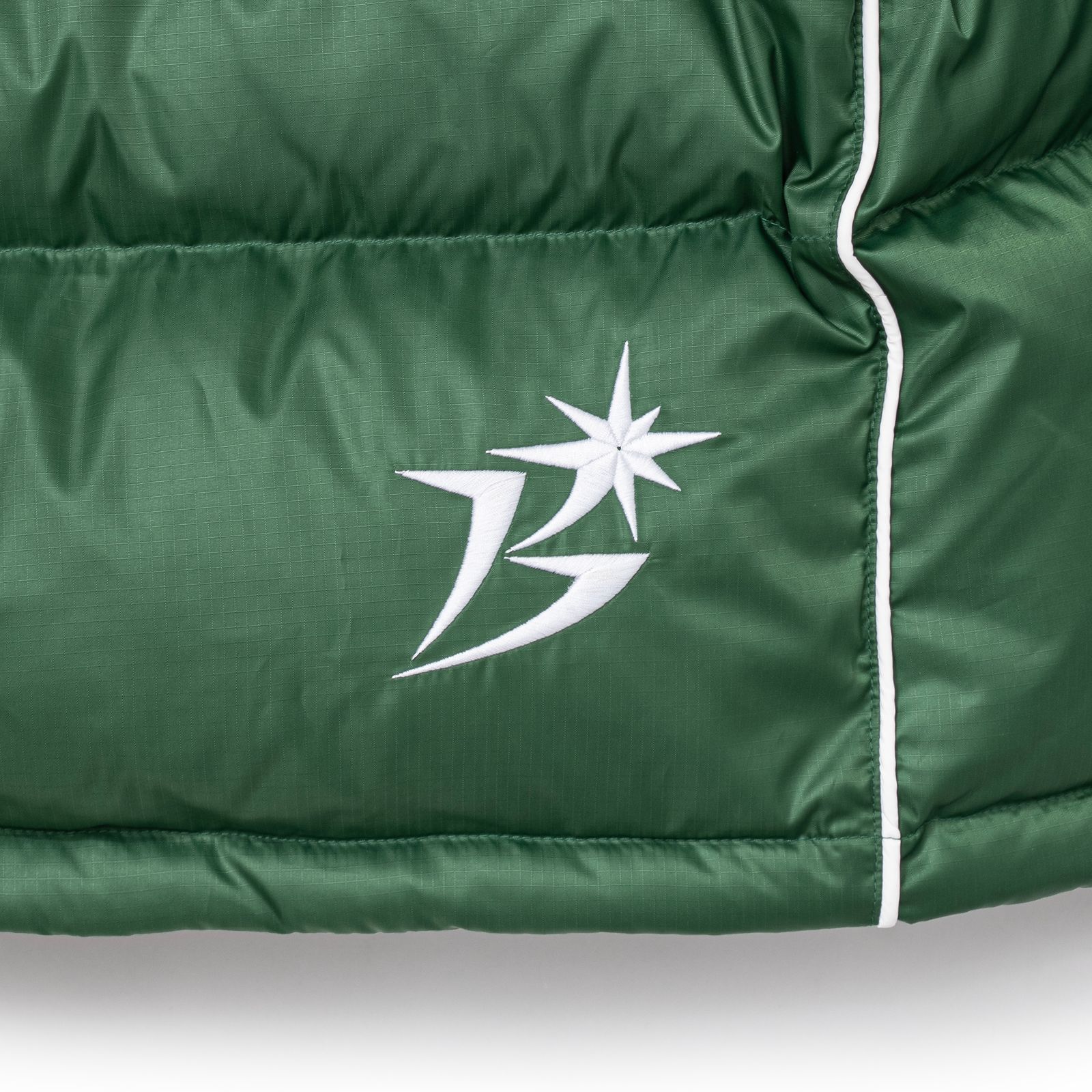 【残り一点】B Logo Hooded Down Jacket