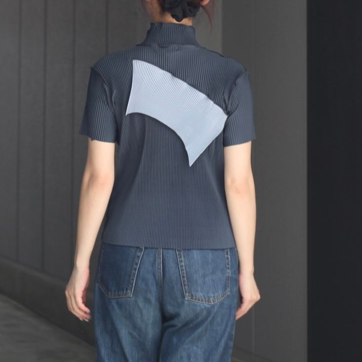 【残り一点】Todo Wave Top Short Sleeve High Neck