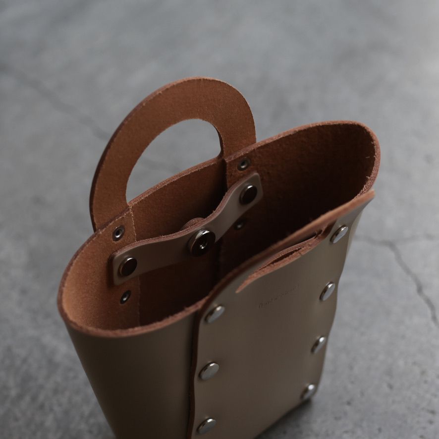 【次回入荷9月下旬予定】Assemble Daikei Hand Bag_S(BEIGE)