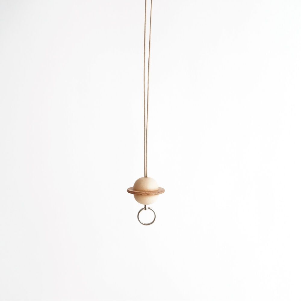 【再販売通知受付可能】Planet Neck Holder