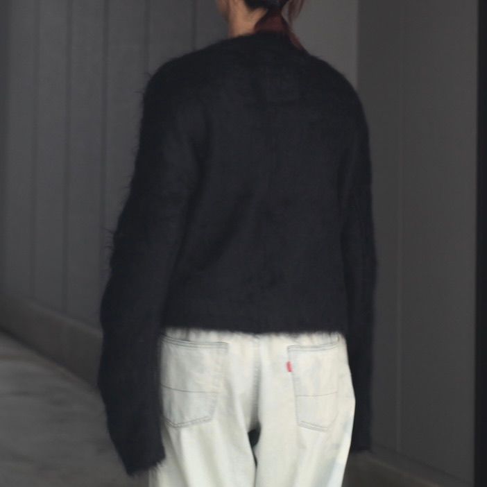 【残り一点】Brushed Mohair V-Neck Sweater