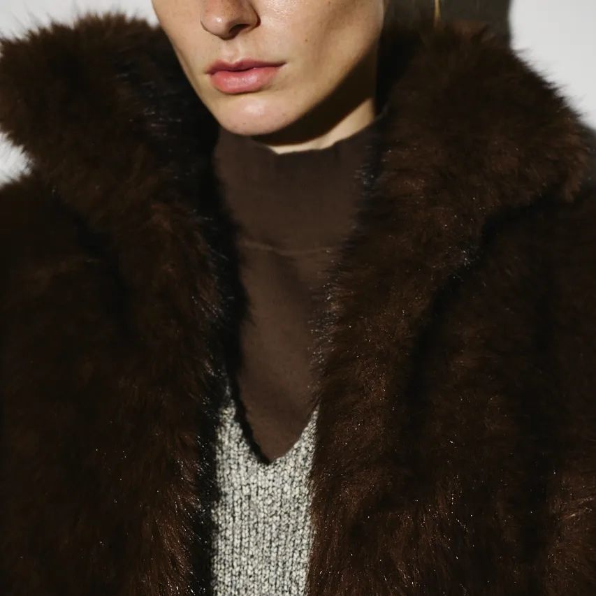 【残り一点】High Collar Faux Fur Jacket