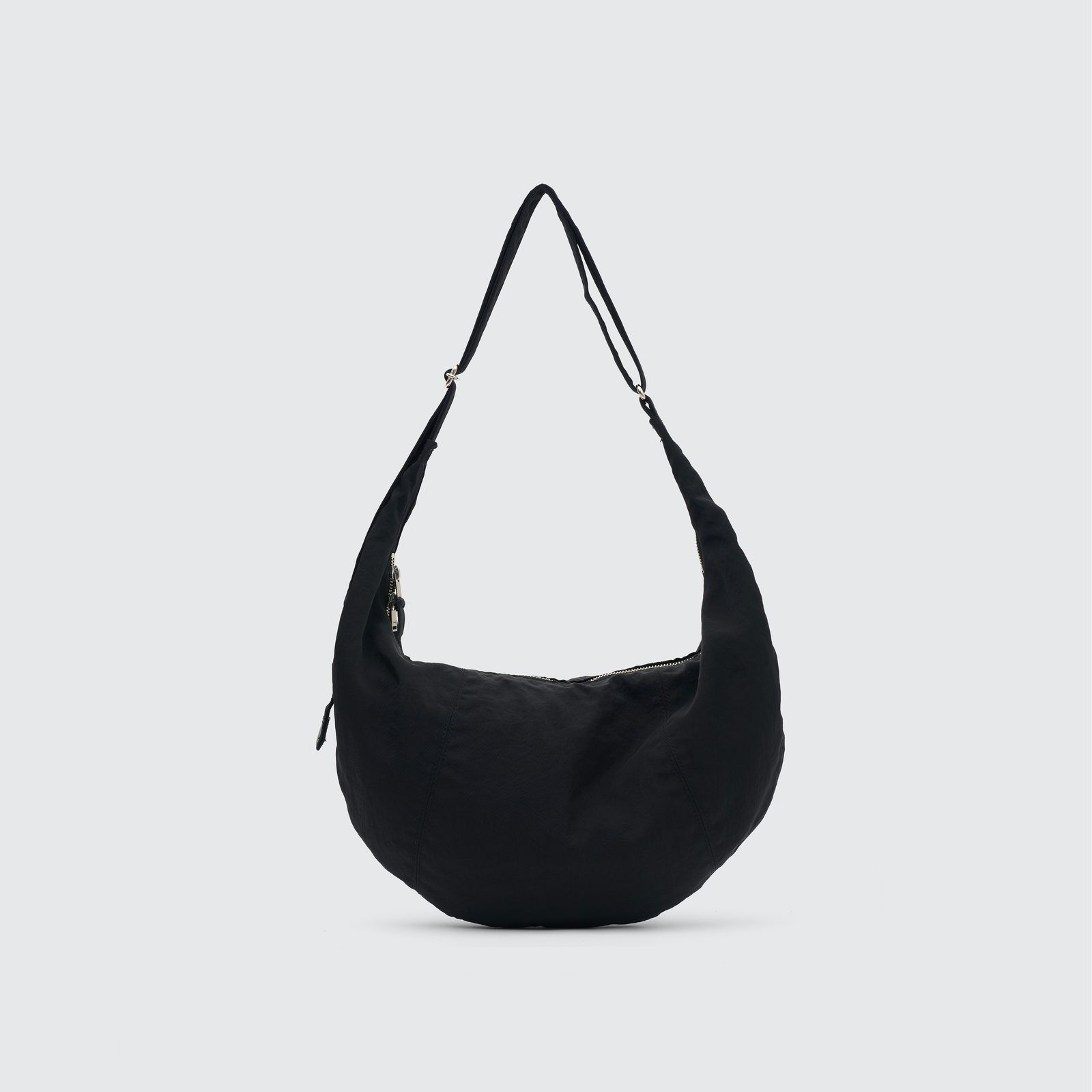 【残りわずか】Nylon Circle Shoulder Bag