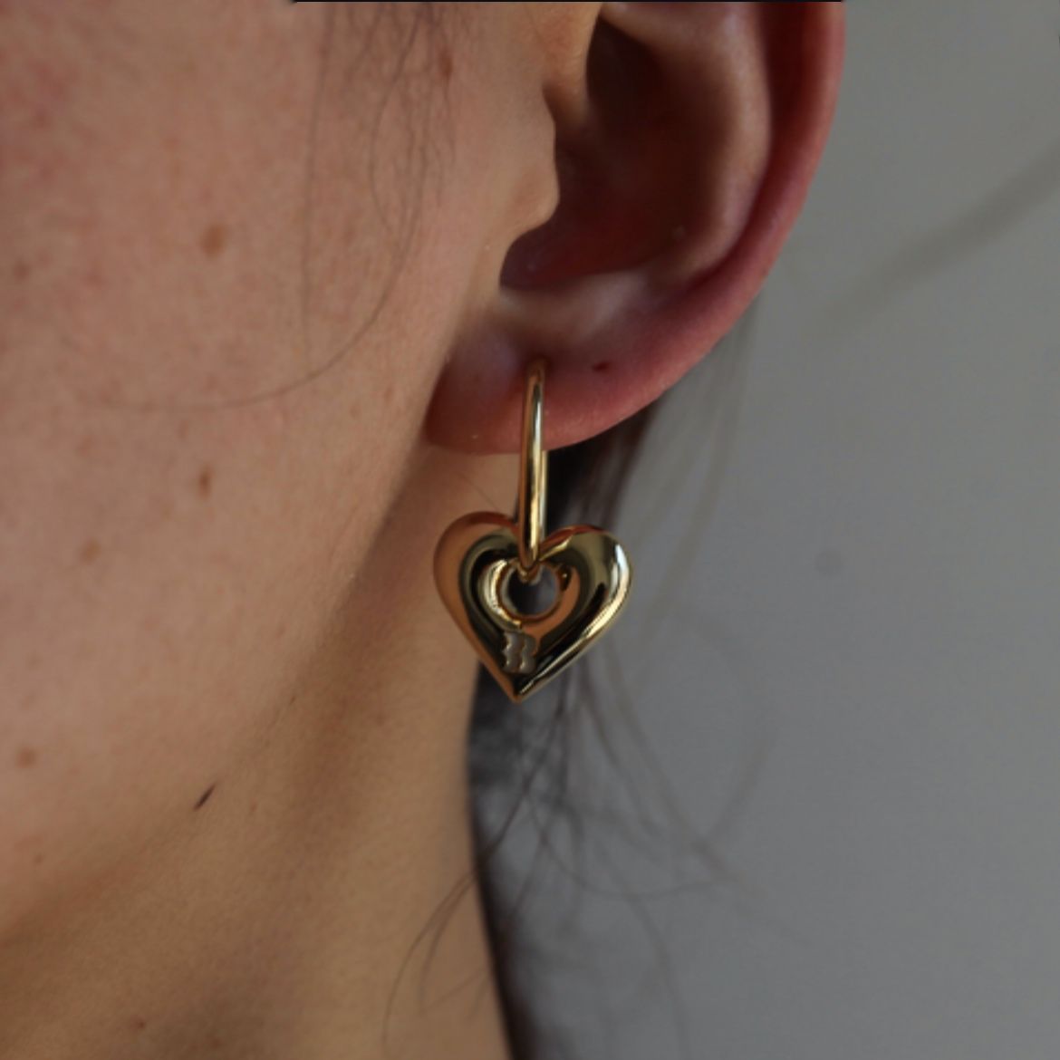 【残り一点】BB Logo Earrings(GOLD_両耳用)