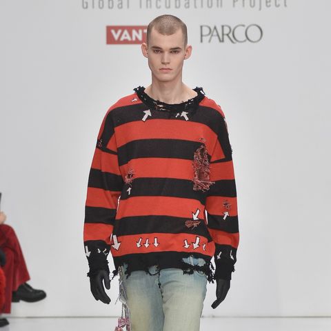 【残りわずか】Damage Alert Knit