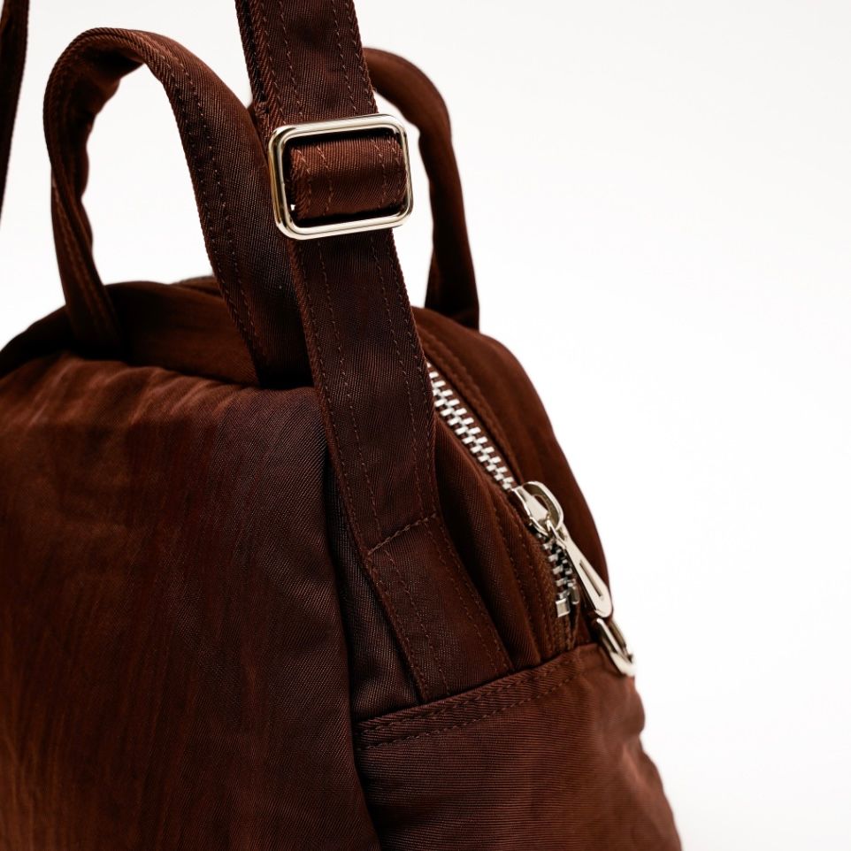 【再販売通知受付可能】Annie Puffer Mini Madison Bag(CERATO BRIGHT)
