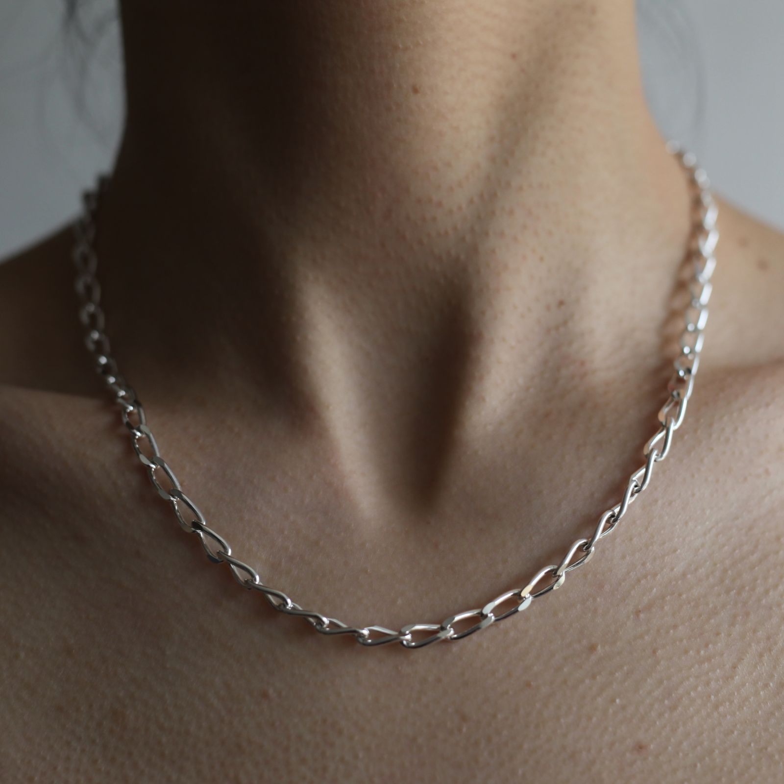【お取り寄せ注文可能】Bold Chain Short Necklace 42
