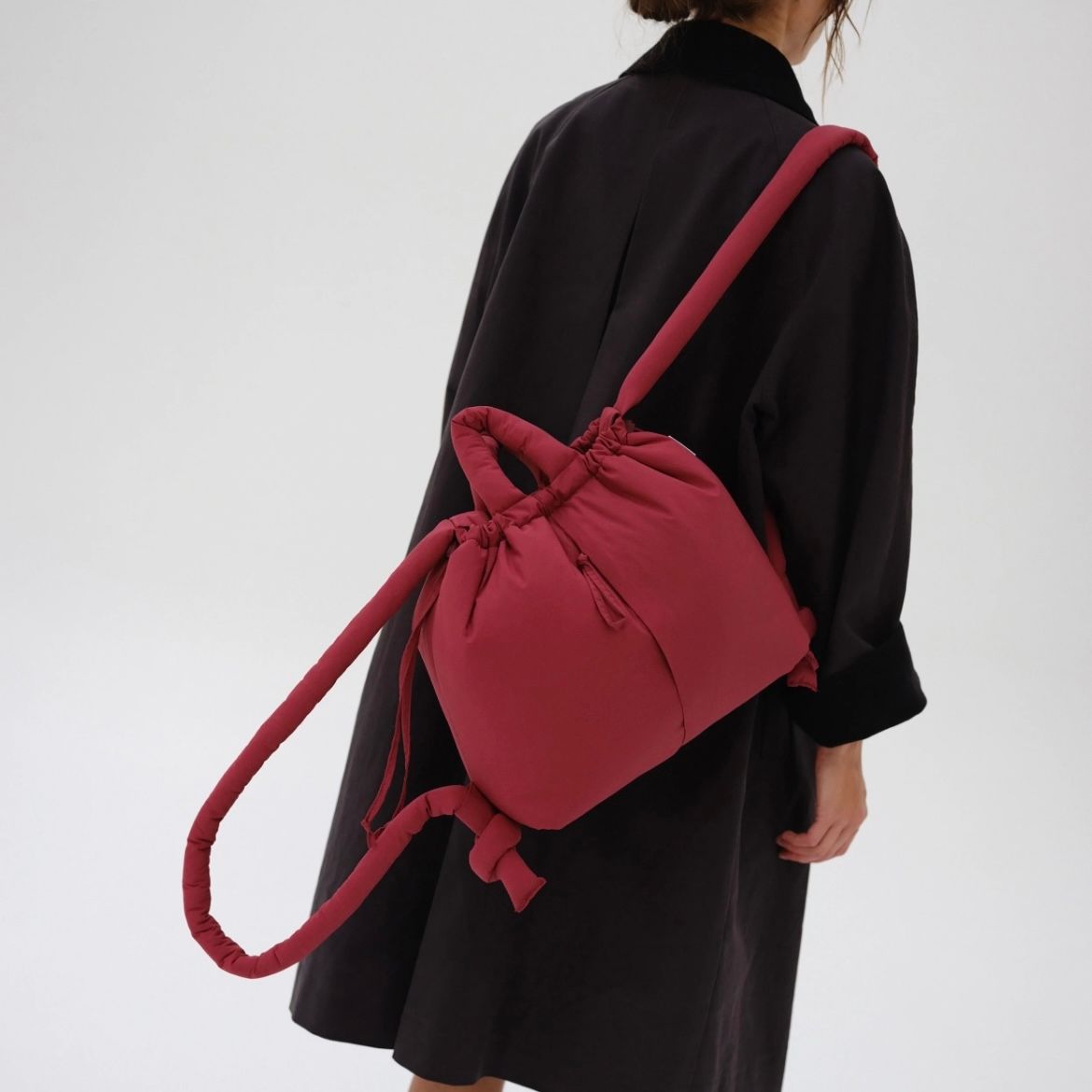 OLEND ワインレッド バッグ 超人気 OLEND - 【残りわずか】Ona Soft Bag | ACRMTSM ONLINE STORE