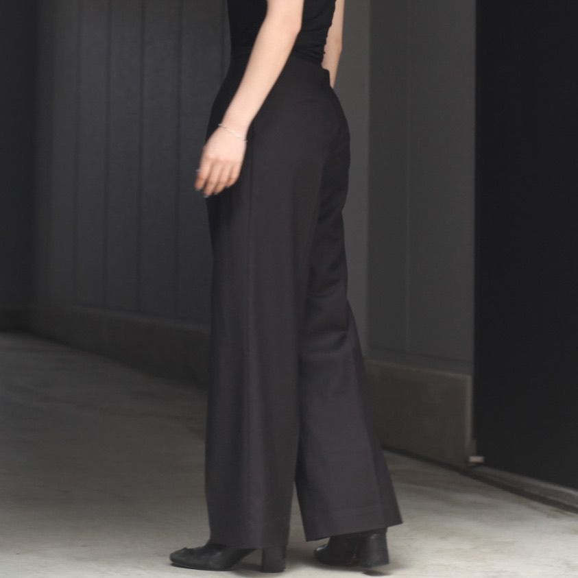 【残り一点】Two Tuck Straight PT
