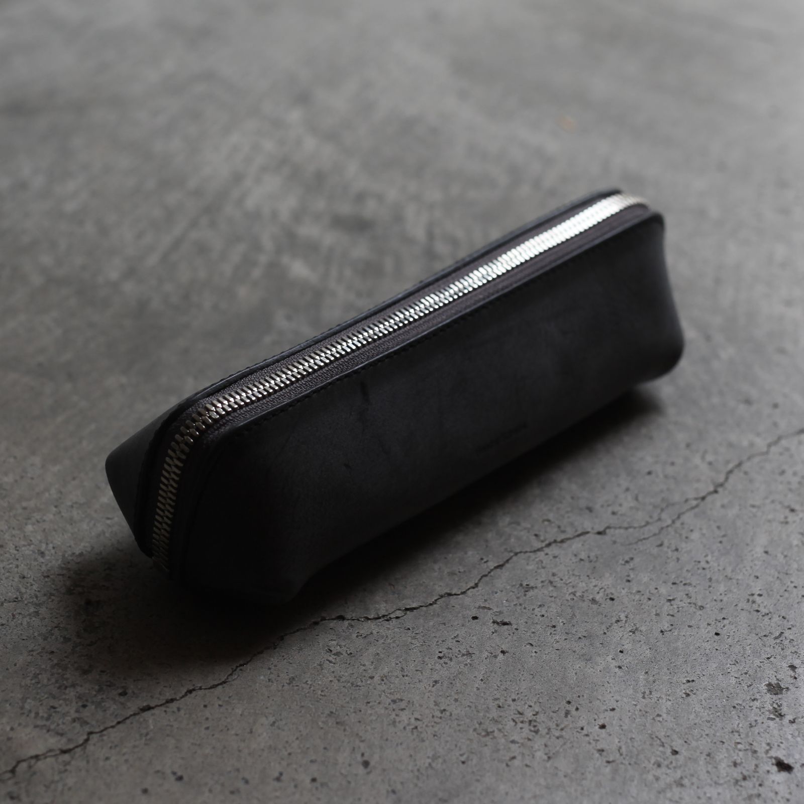 【残りわずか】Lean Pen Case(BLACK)