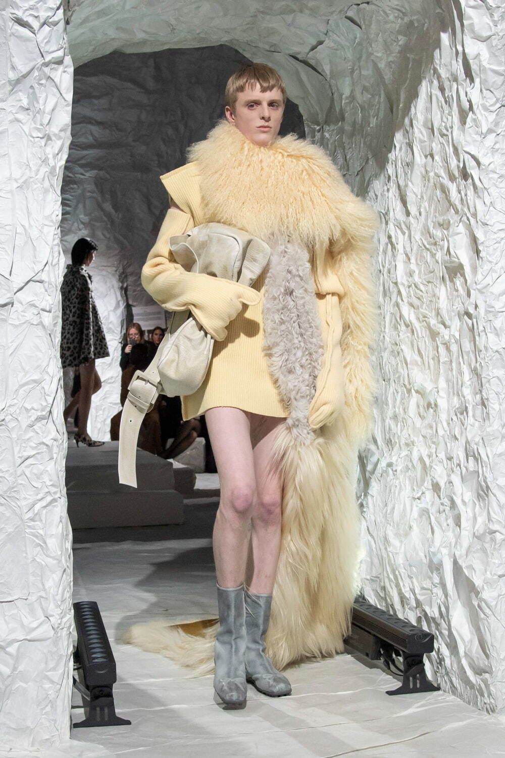 存在感ある【MARNI】シェイブ シアリング ジャケット 24AW新作 MARNI 2024AW コレクション | ACRMTSM ONLINE STORE