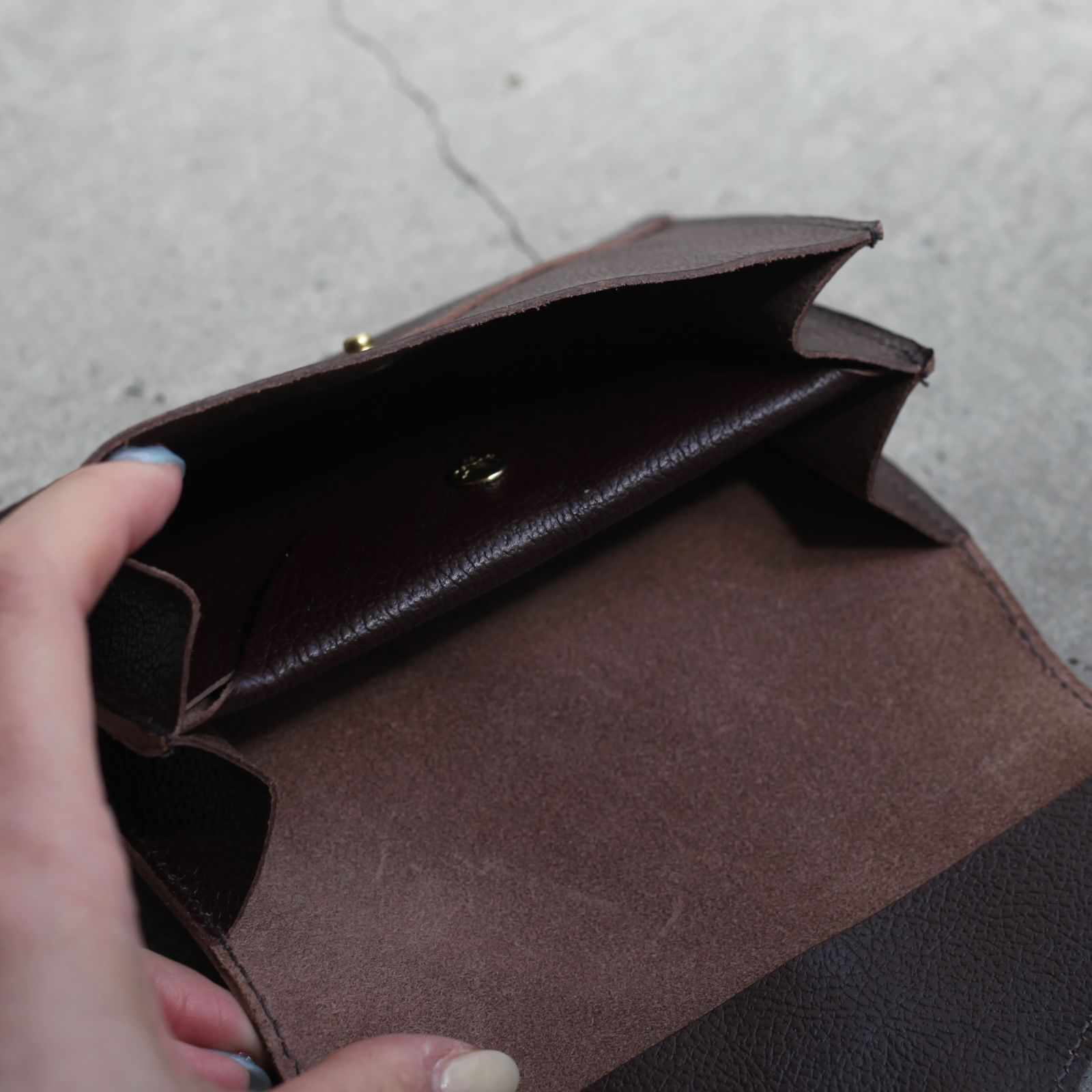 【残り一点】ミディアムウォレット