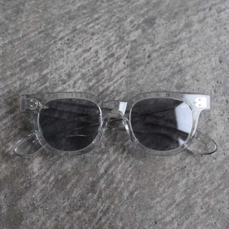 レンズ : LIGHT GRAY