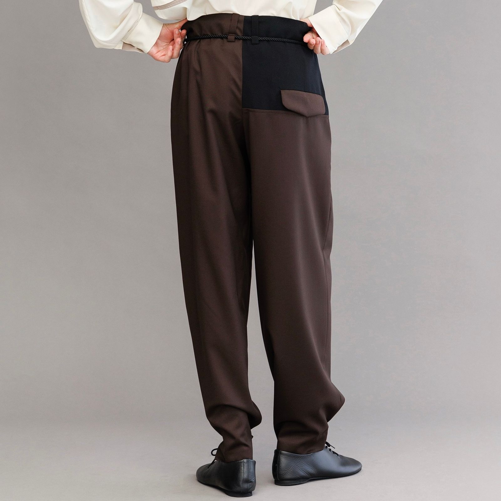 【残り一点】Bicolor Squeeze Slacks