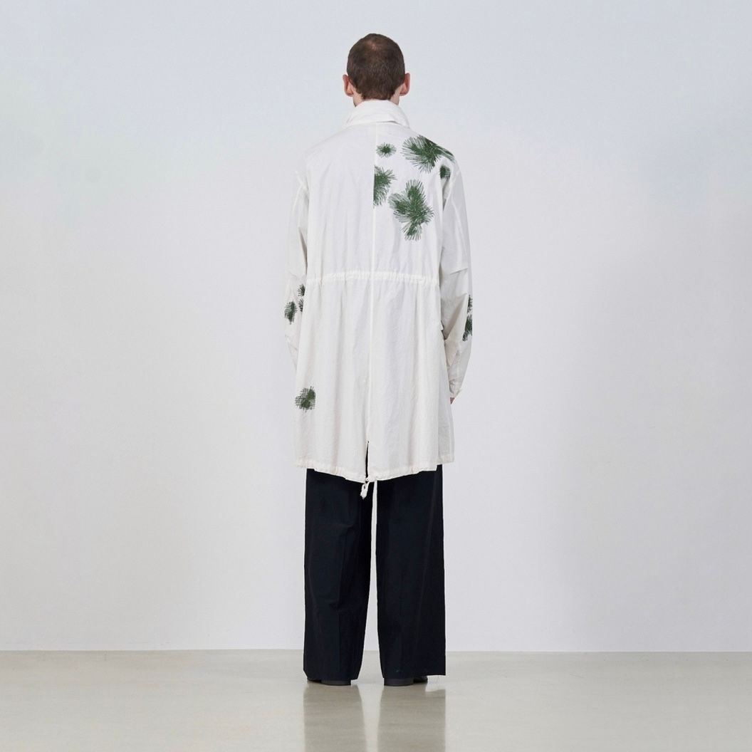 【残り一点】Embroidery Snow Parka