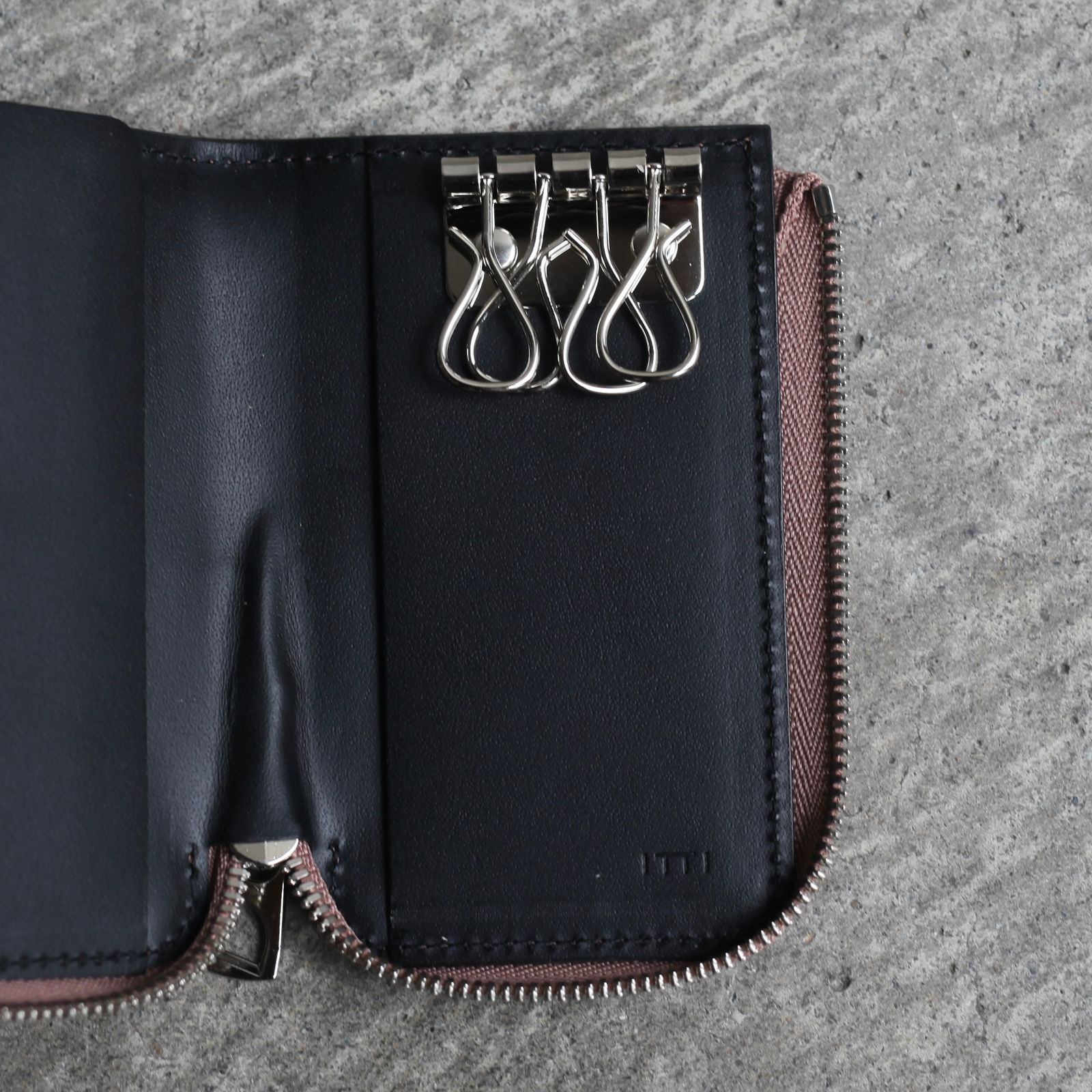 【残り一点】Cristy Keycard WLT(BRIDLE)