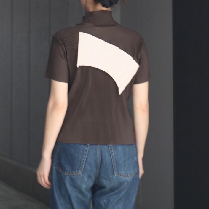 【残り一点】Todo Wave Top Short Sleeve High Neck