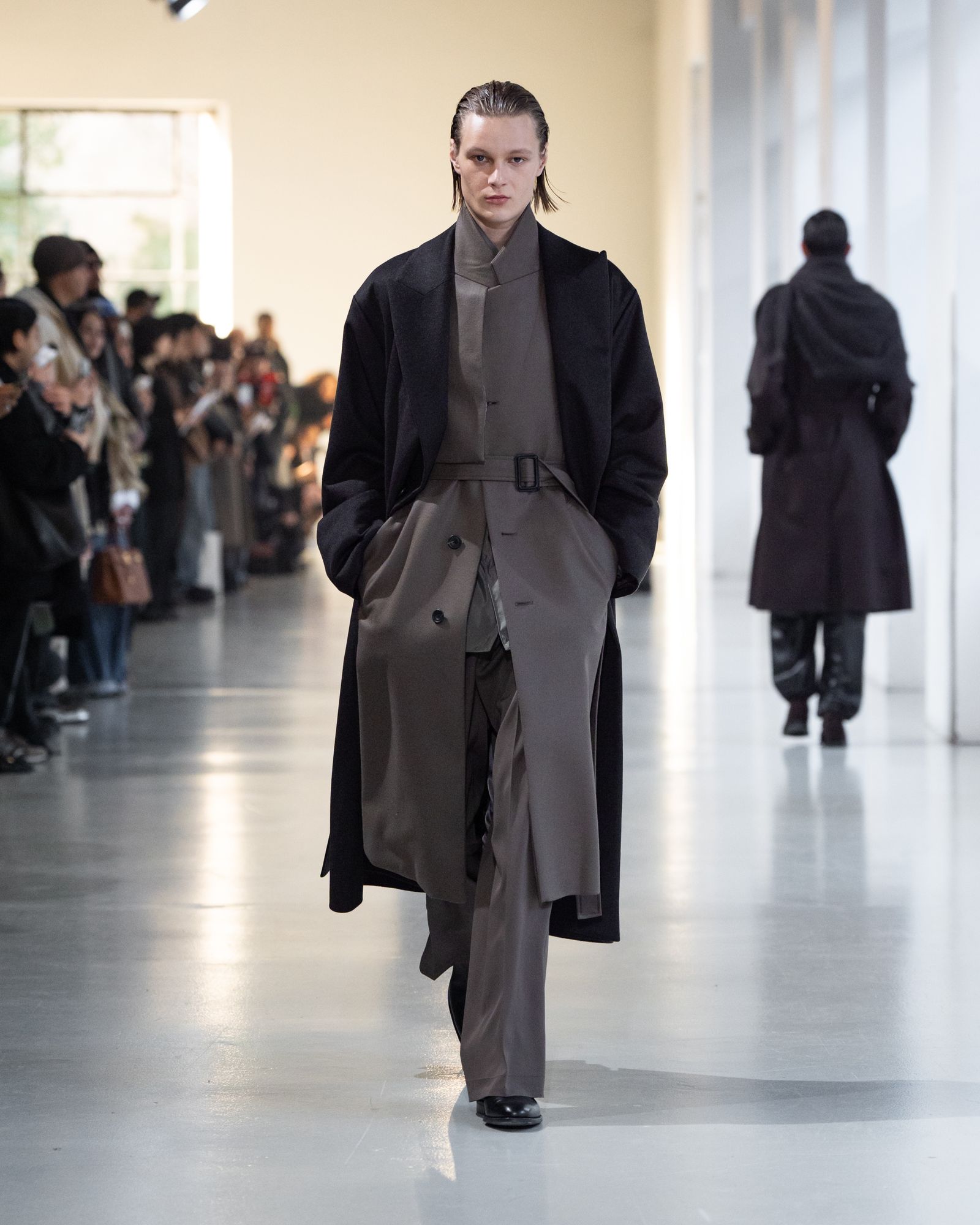 【t】ssstein LAY CHESTER COAT サイズL ssstein LAY CHESTER COAT・BLACK - tity