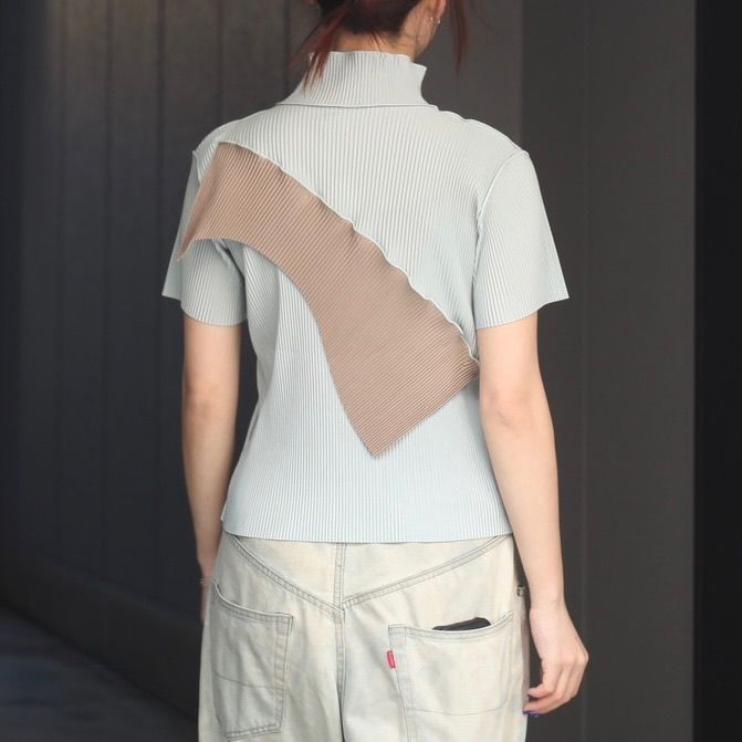 【残り一点】Todo Wave Top Short Sleeve Highneck