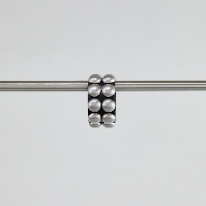 【残り一点】3.8C Round Dome Studded Bracelet
