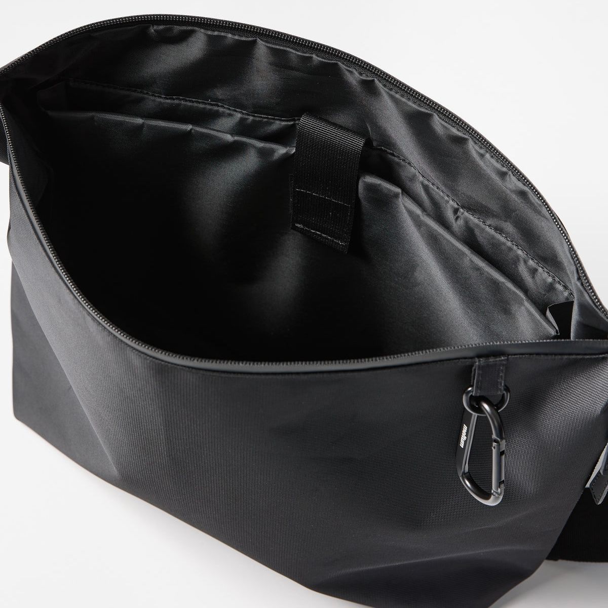 【残り一点】Nylon Messenger Bag(M)