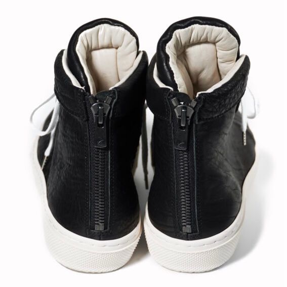 【お取り寄せ注文可能】Leather Sneakers(WOMEN)