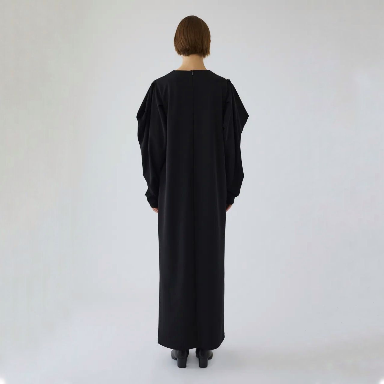 【残り一点】Drape Sleeve Cut Dress