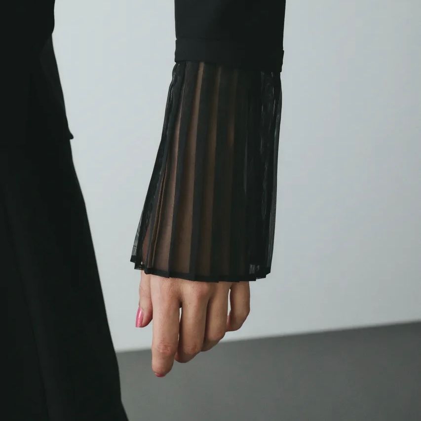 【残り一点】CLO Pleats Collar Blouse