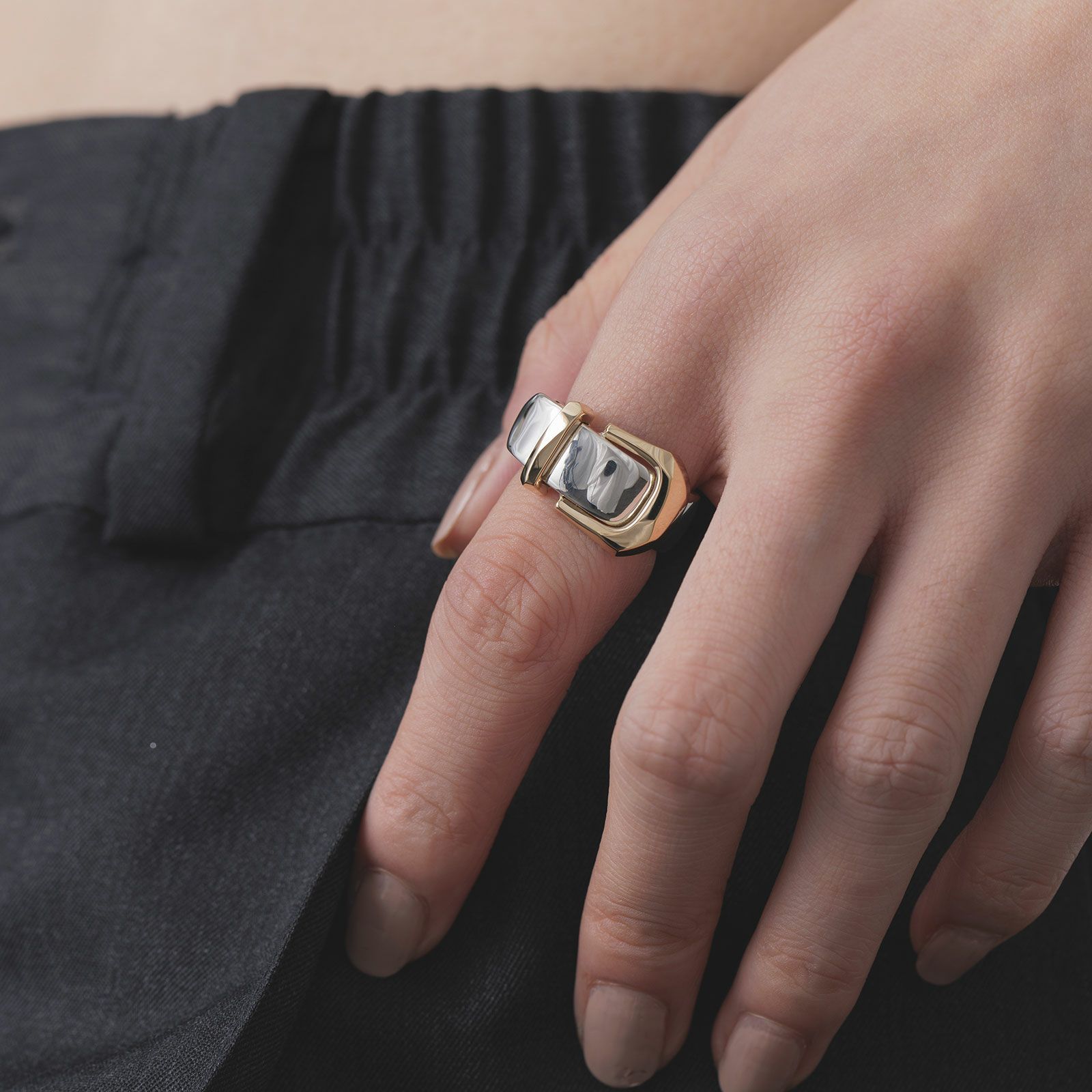 【お取り寄せ注文可能】Buckle Ring_L(SILVER×GOLD)