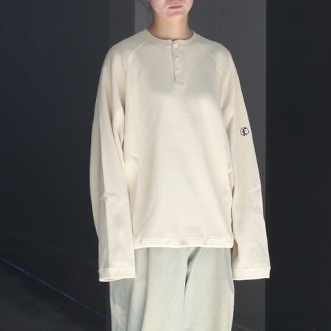 【残り一点】Lazy Thermal Henley Neck
