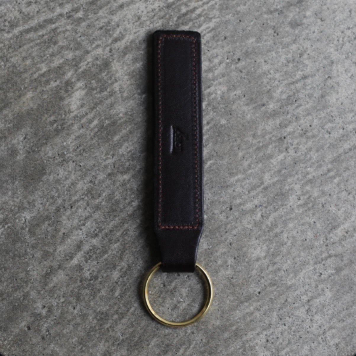 【残りわずか】Large Plain Stitched Key Fobs(HAVANA)