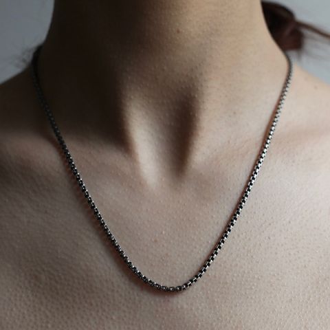【お取り寄せ注文可能】Narrow Square Block Chain Long Necklace